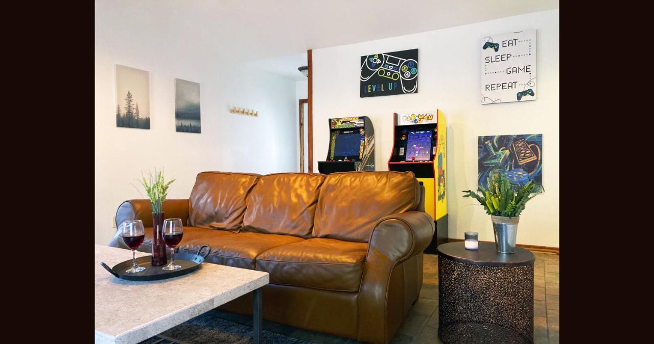 3Bd Cabin Family Fun Arcade Games Fire Pit 5 Min From Lake Fishing Hunting ブロークン・ボウ エクステリア 写真